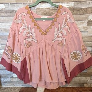 NWOT Easel Boho Embroidered Babydoll Top